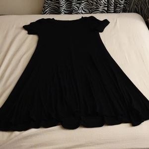 Stretchy black dress